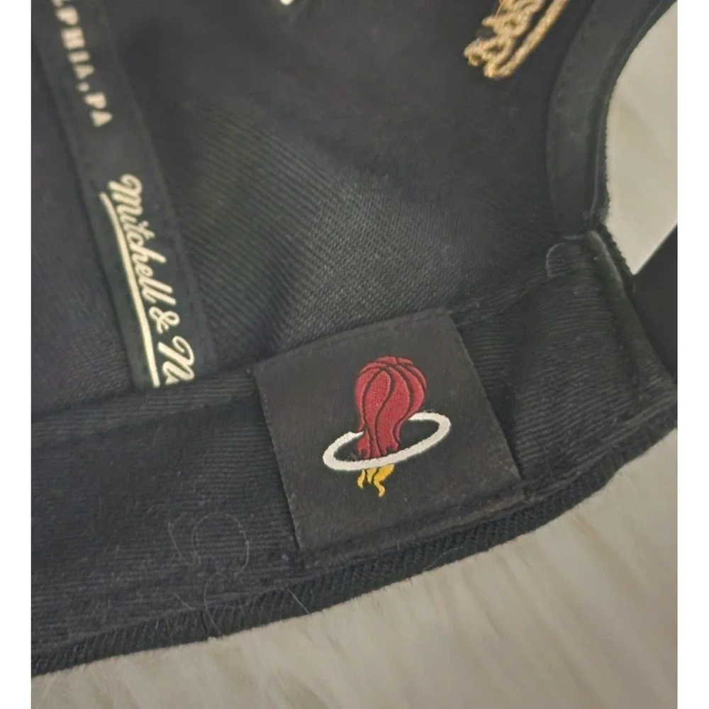 Miami Heat Mitchell & Ness  Lids Metallic Gold Snapback Hat Flat Brim Flame Ball